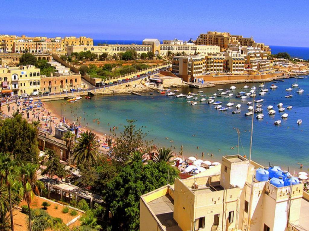 Deluxe Apartment With Valletta And Harbour Views Sliema Extérieur photo