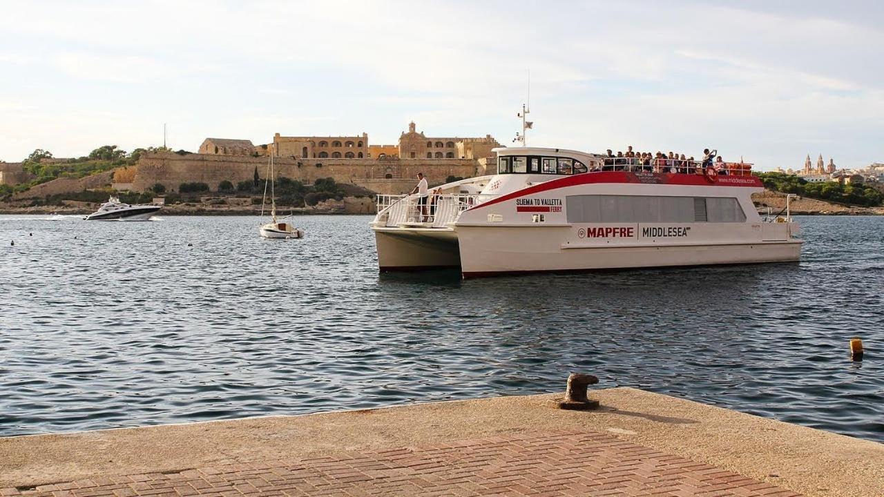 Deluxe Apartment With Valletta And Harbour Views Sliema Extérieur photo