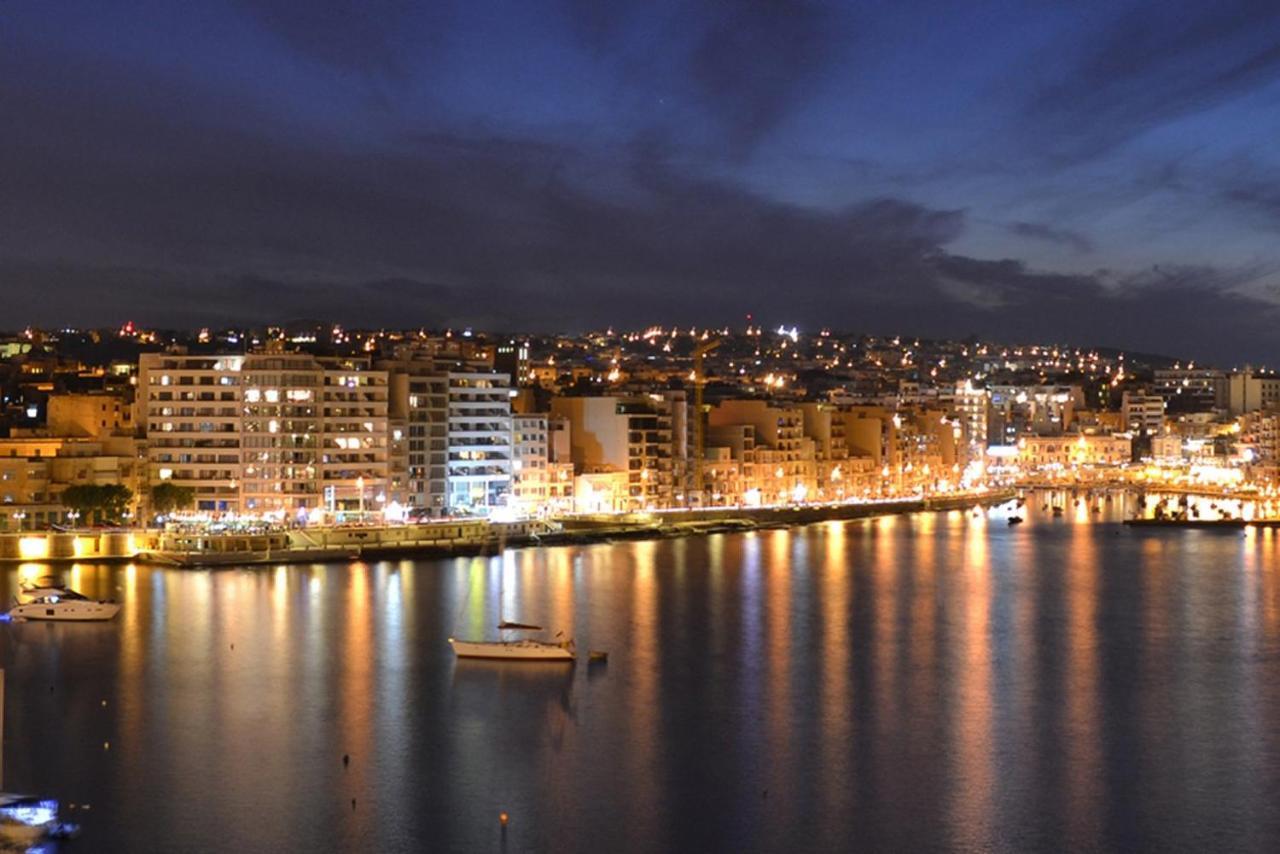 Deluxe Apartment With Valletta And Harbour Views Sliema Extérieur photo